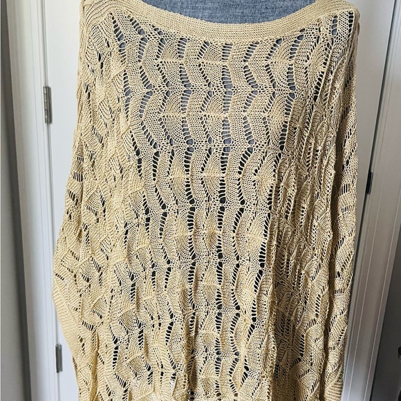 NWT Lauren Ralph Lauren Linen Blend Women Knit Poncho Gold Size S/M  $195 - Picture 9 of 16